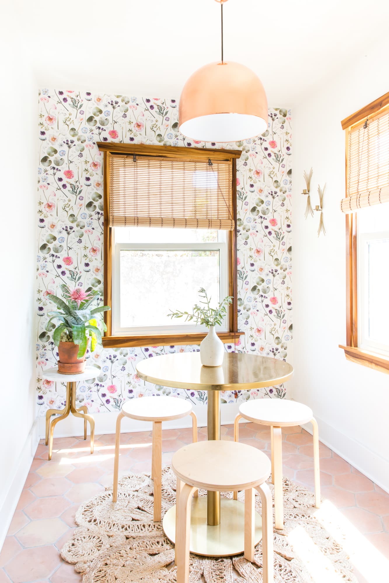 Does Peel And Stick Wallpaper Damage Walls / Does Peel And Stick